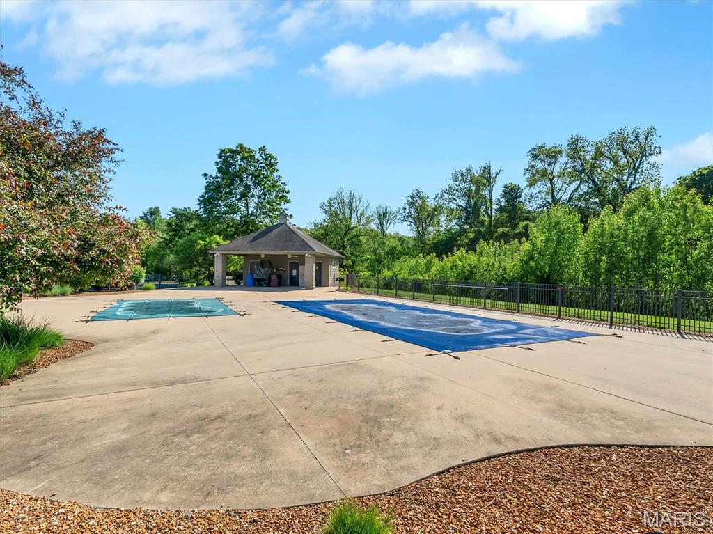 Eastland Oaks - Residential