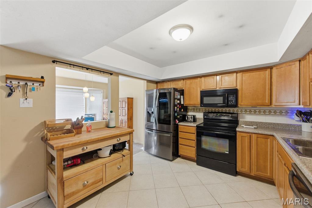 Oakville Commons Condo - Residential