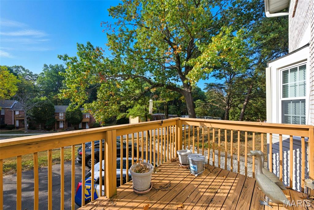 Oakville Commons Condo - Residential