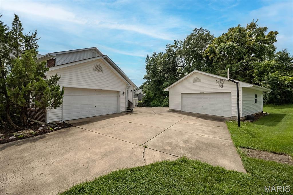 Hidden Oaks - Residential