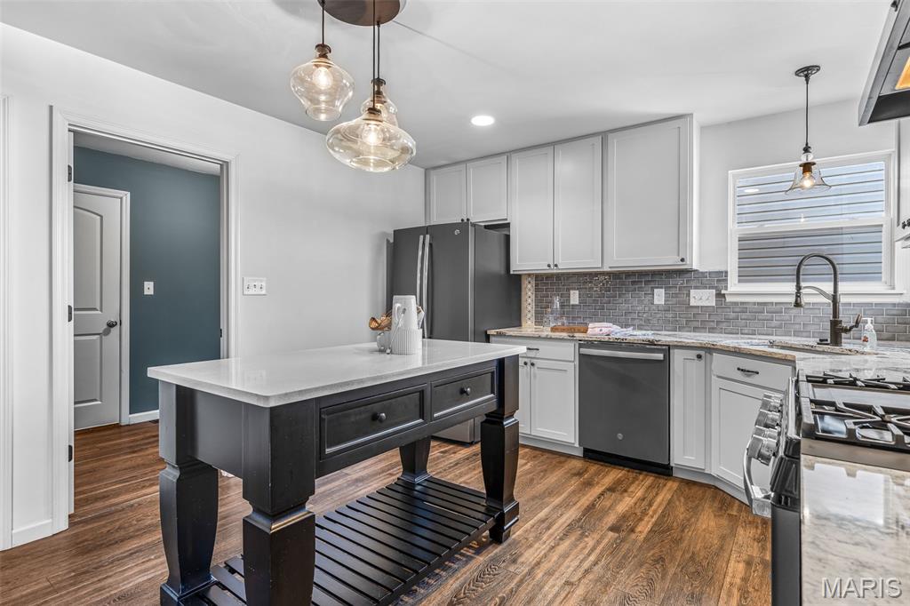 Estates on Huntington Glen - Residential
