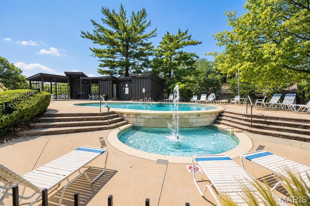 Golfview On The Green Condo - Residential