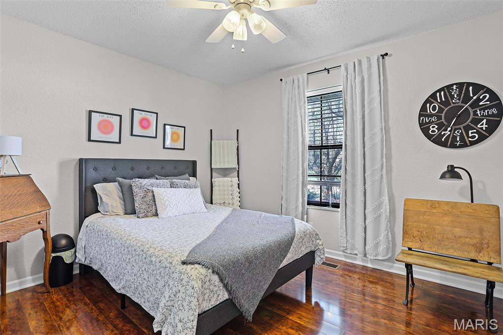 Meadowlake Acres 5thadd - Residential
