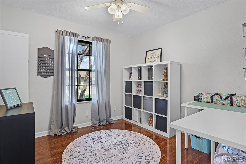 Meadowlake Acres 5thadd - Residential