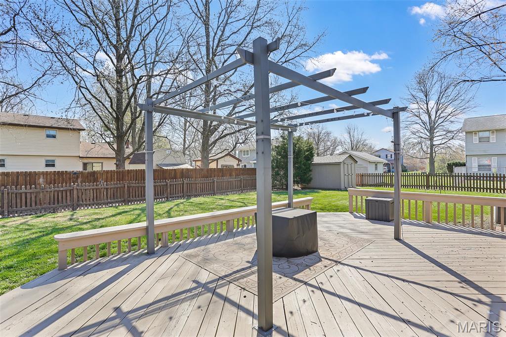 Meadowlake Acres 5thadd - Residential