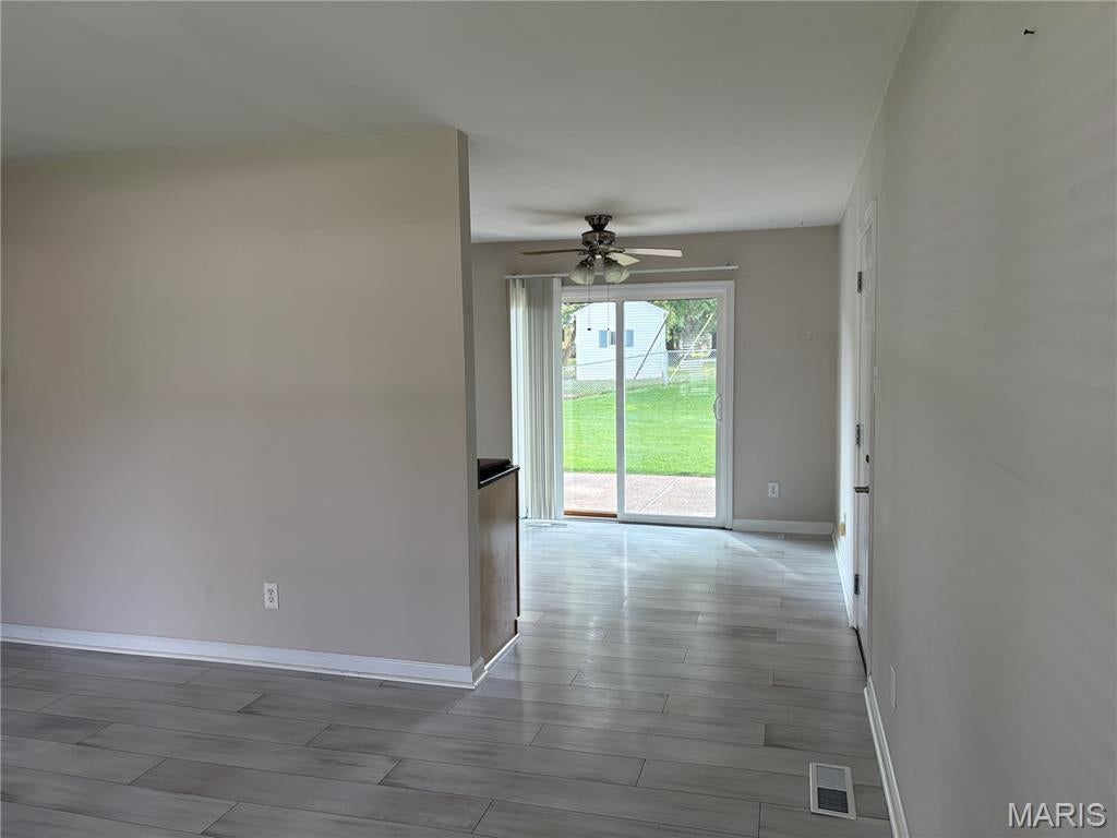 Riverside 1 - Residential Lease