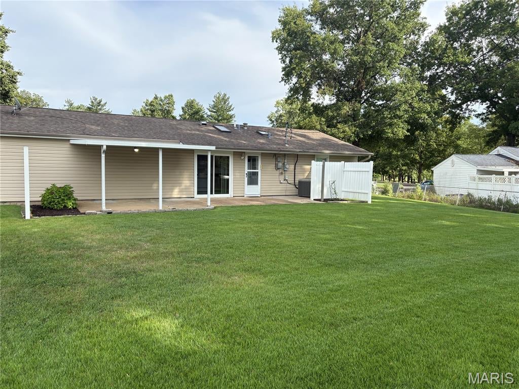 Riverside 1 - Residential Lease