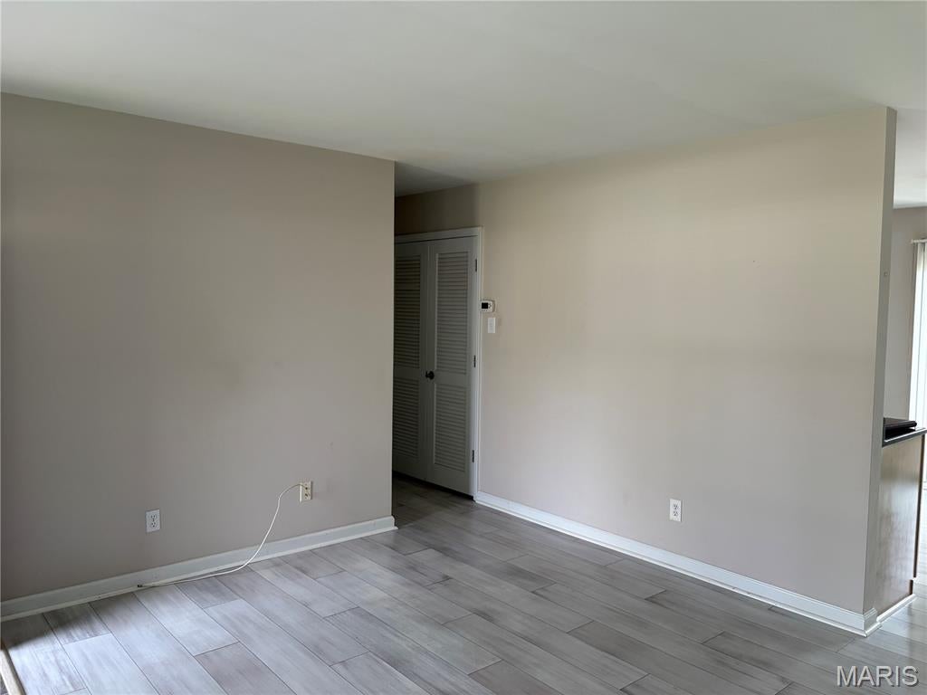 Riverside 1 - Residential Lease