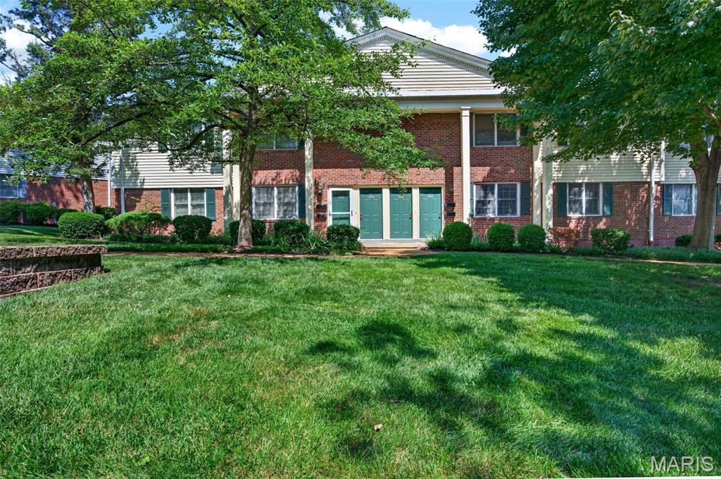 Brentwood Forest Condo Ph One - Residential