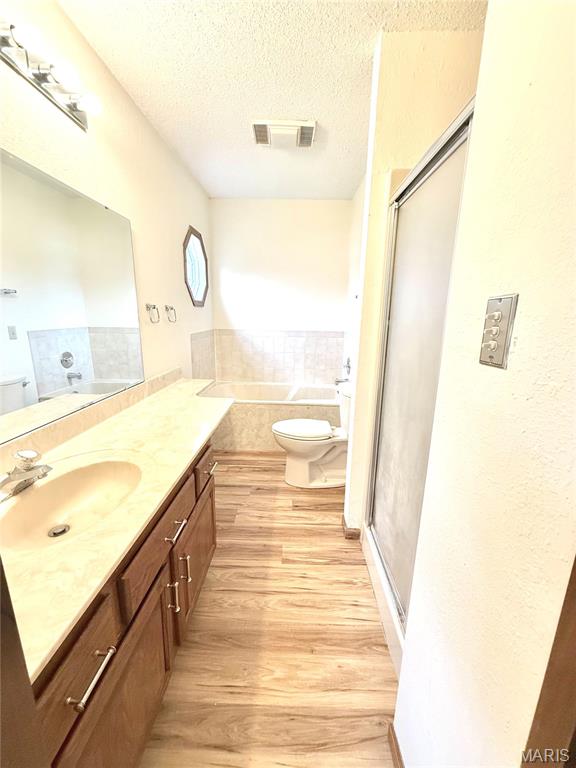 FOX GLENN - Residential Lease