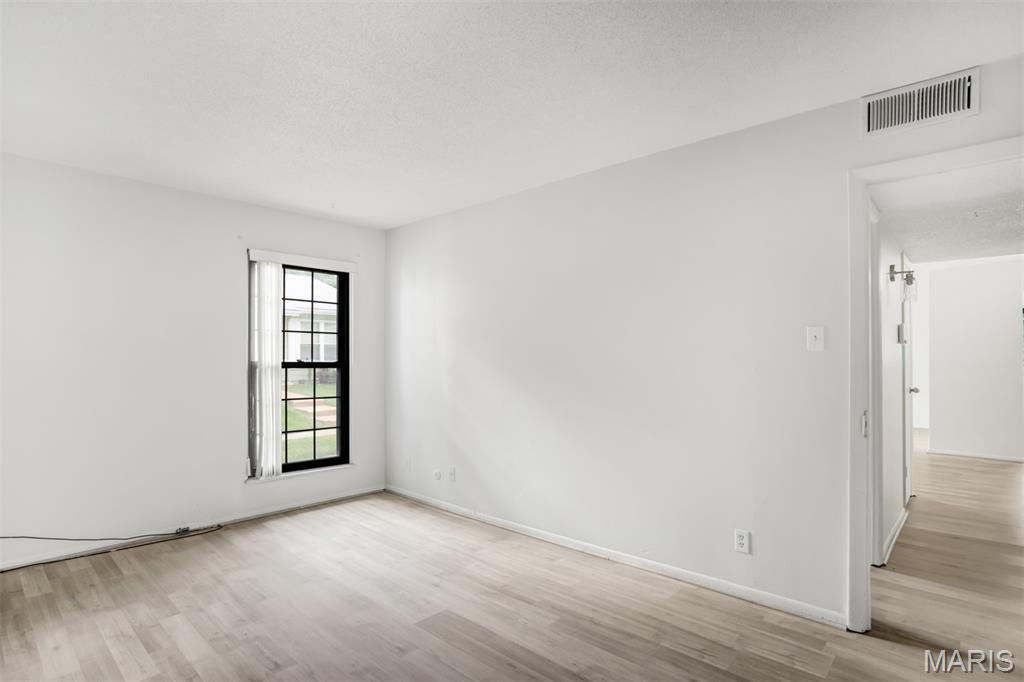 Sugartree 11 - Residential