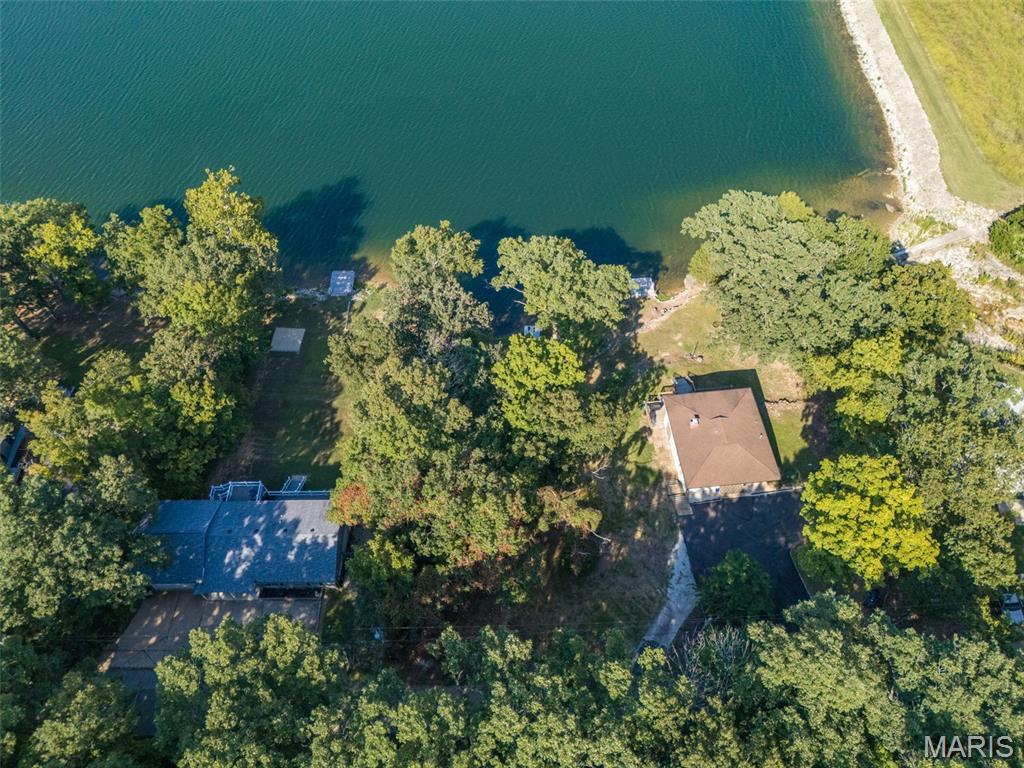 Lake Wauwanoka - Land