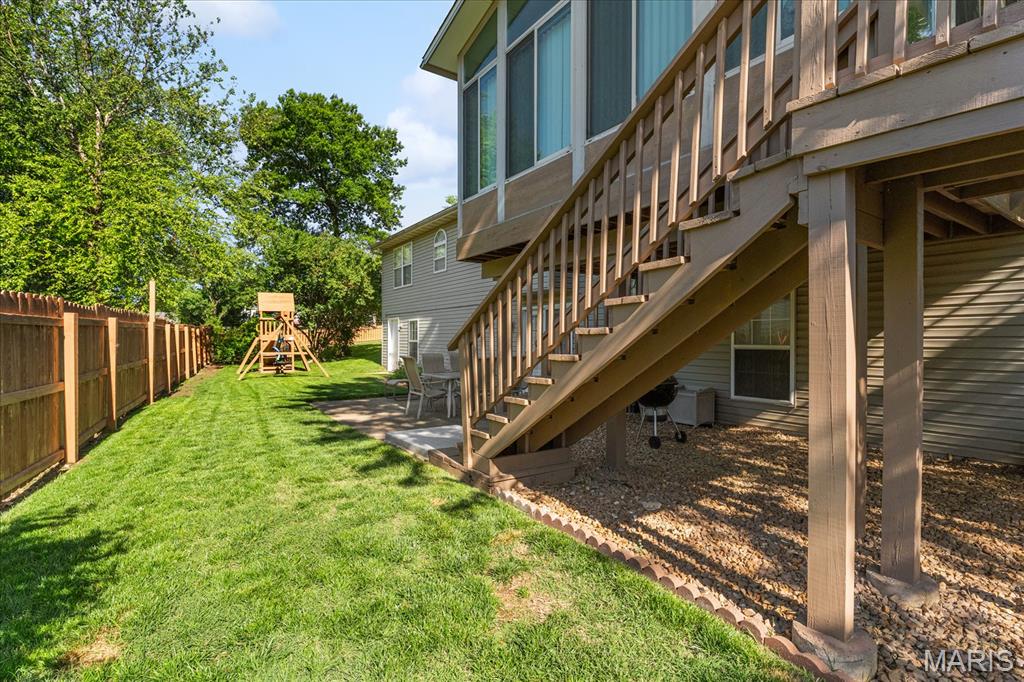 At Thornbury Hill 1st Add - Residential