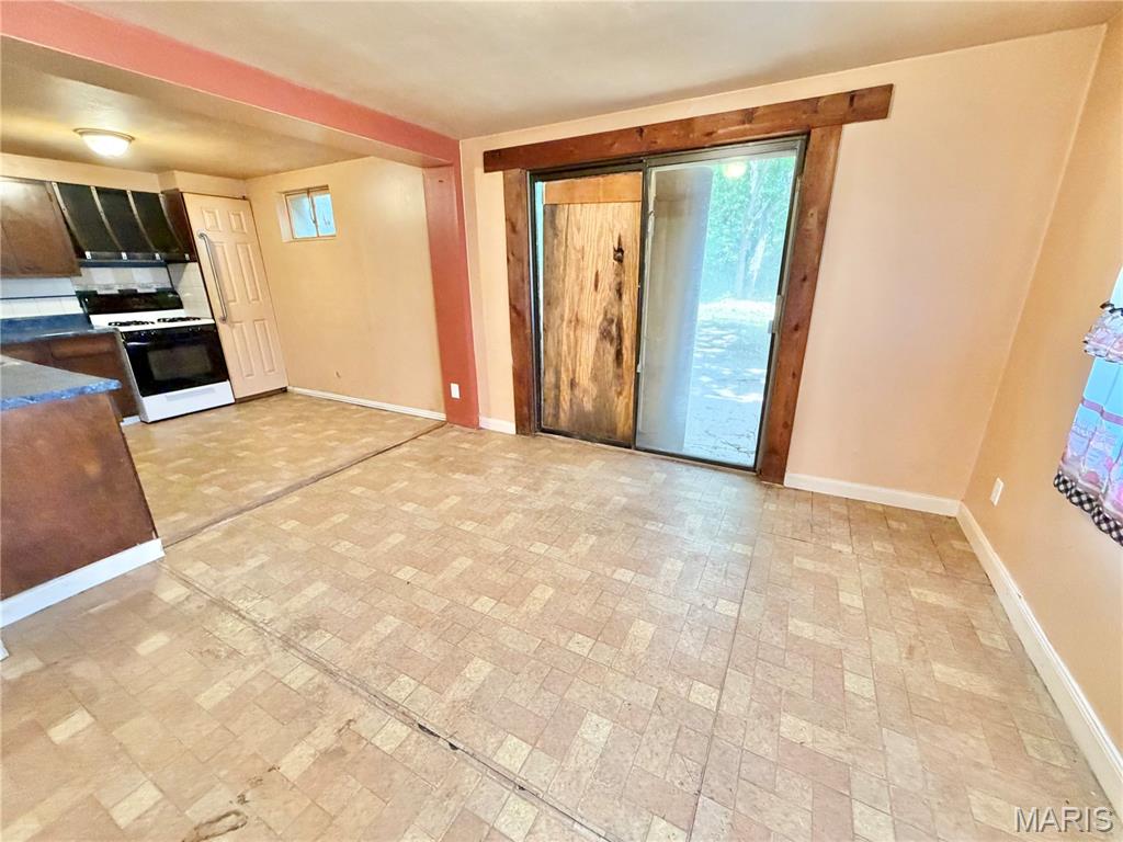 Rainbow Terrace 02 - Residential