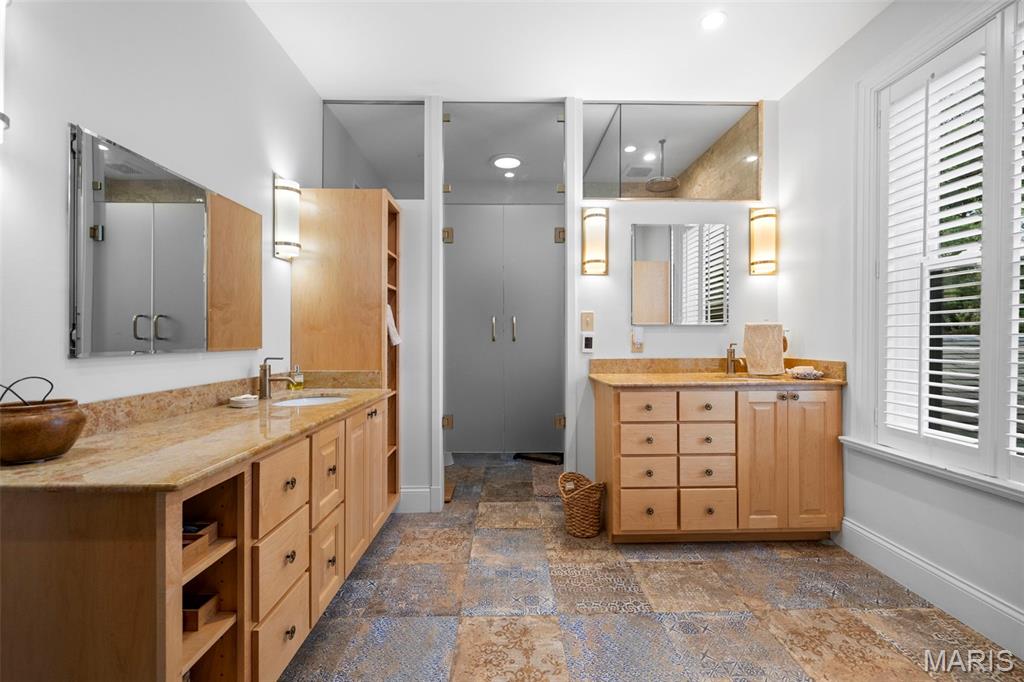 Laclede Place - Residential