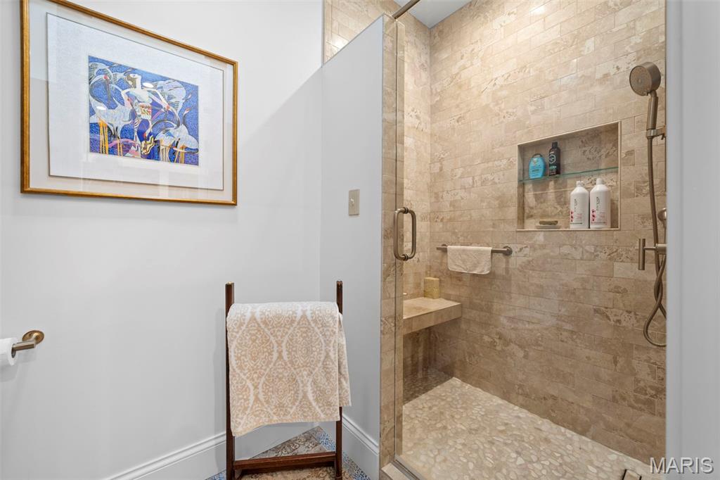 Laclede Place - Residential
