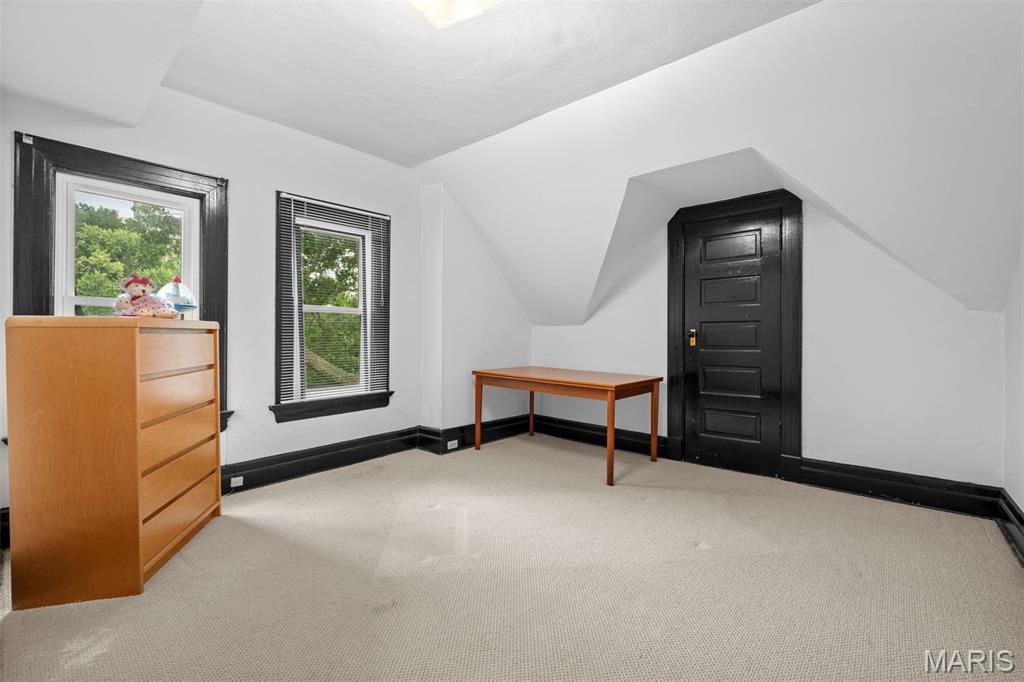 Laclede Place - Residential