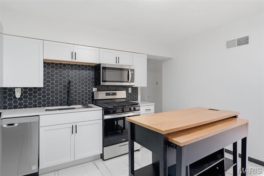 Crown Point Manor - Residential