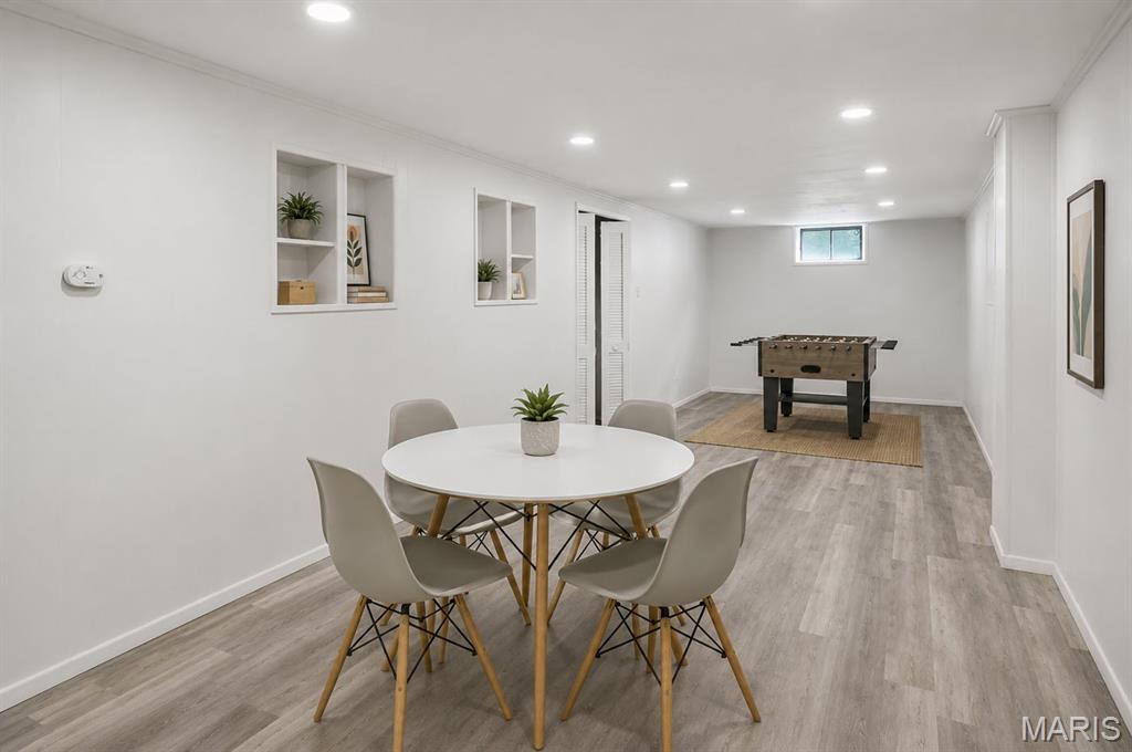 Crown Point Manor - Residential