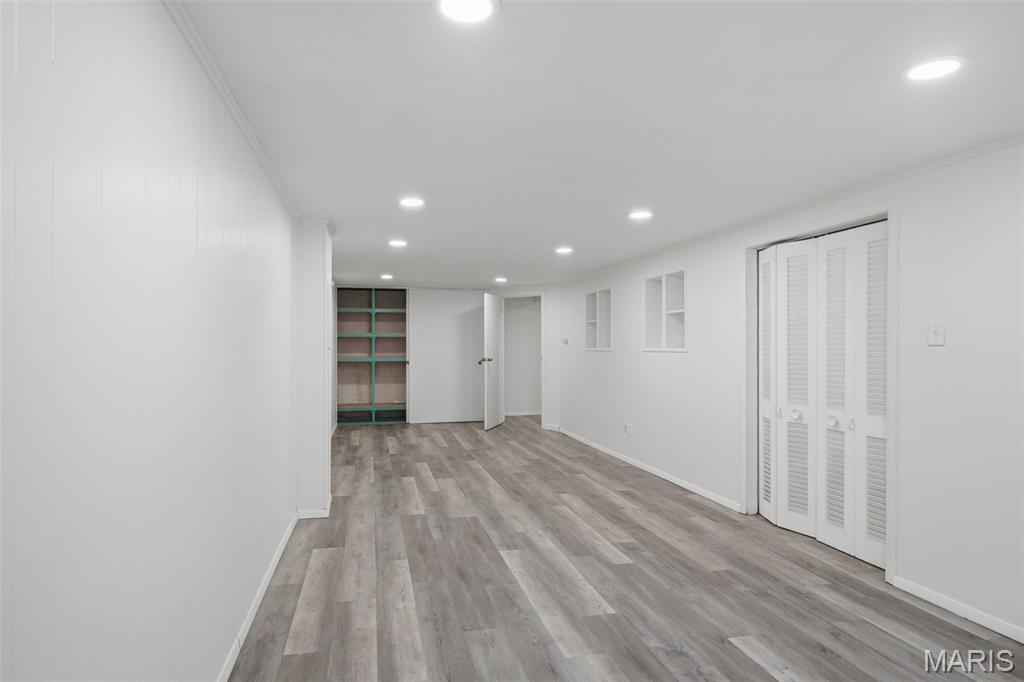 Crown Point Manor - Residential