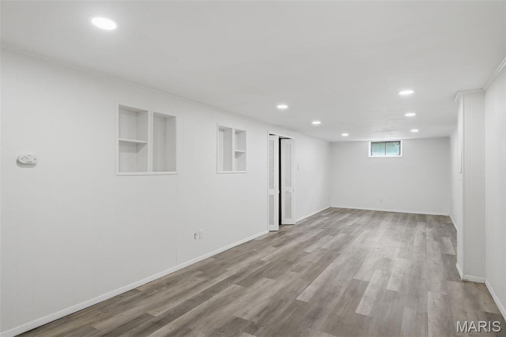Crown Point Manor - Residential