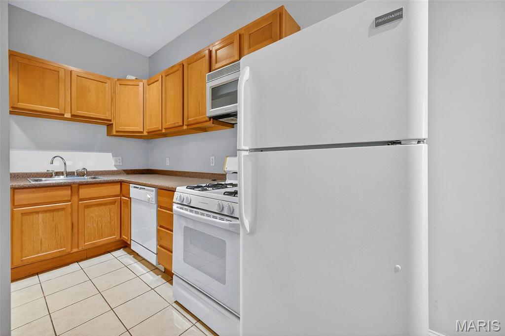 3537-3539 Giles Condos - Residential Income