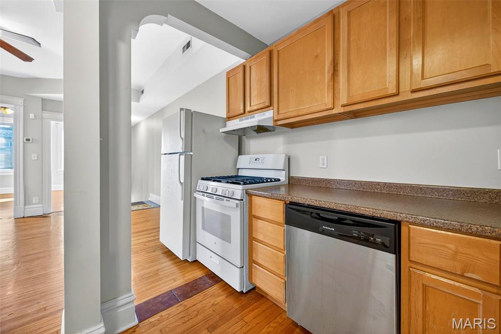 3537-3539 Giles Condos - Residential Income