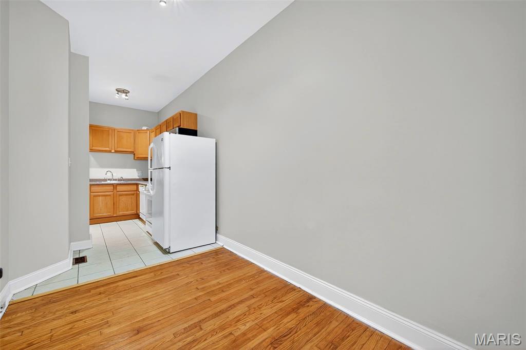 3537-3539 Giles Condos - Residential Income