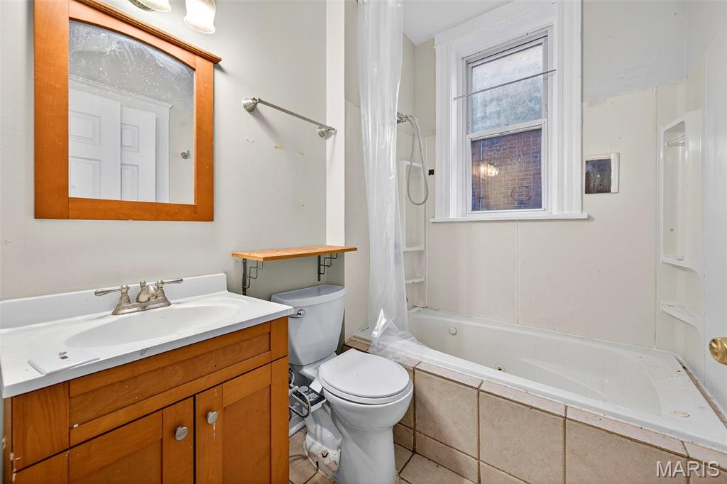 3537-3539 Giles Condos - Residential Income