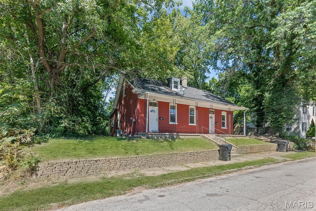 Abends South Belleville 1st Add - Residential Income