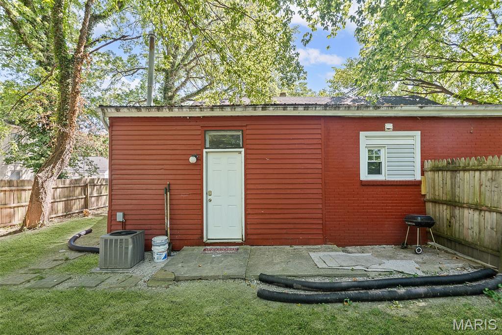 Abends South Belleville 1st Add - Residential Income