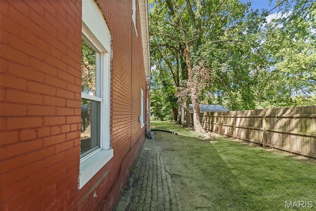Abends South Belleville 1st Add - Residential Income
