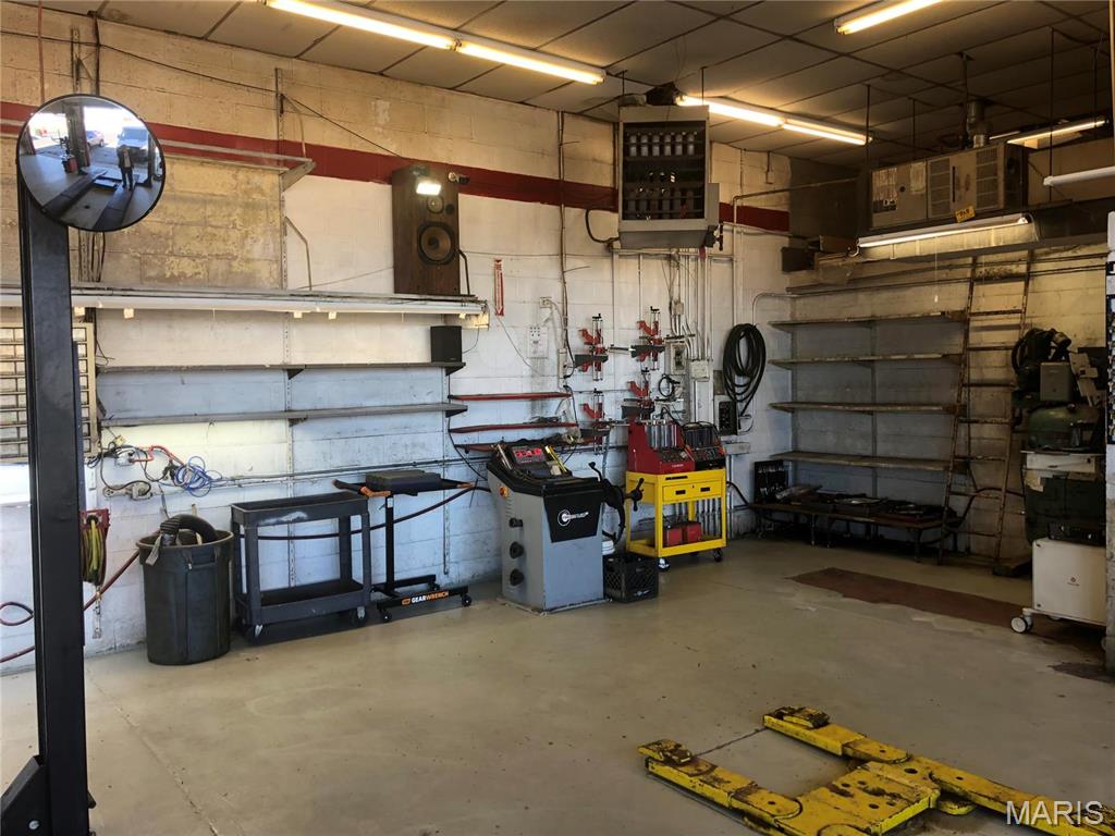 Brookmount Estate 12 - Commercial Sale