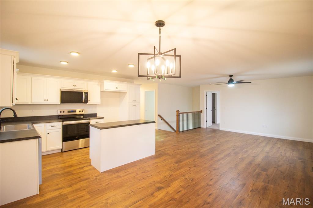 Wilshire Manor - Residential