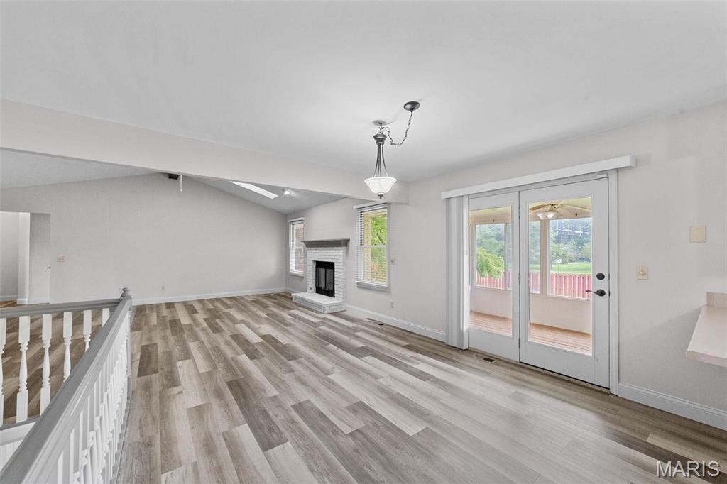 Brookwood Estate 01 - Residential Lease