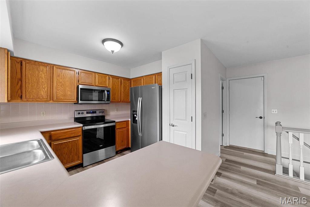 Brookwood Estate 01 - Residential Lease