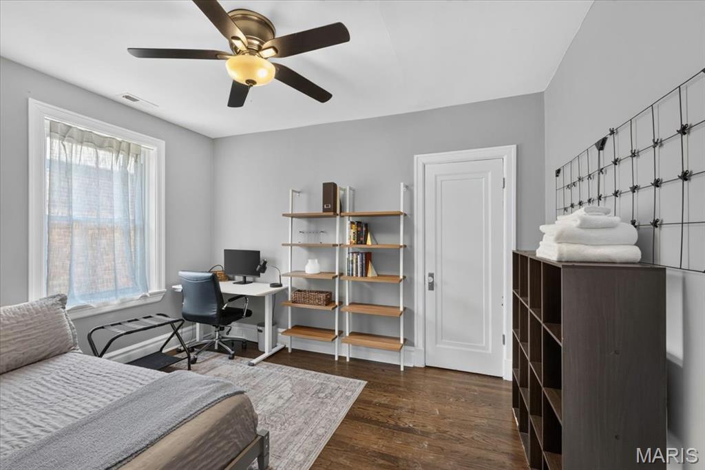 University Park - Residential Income