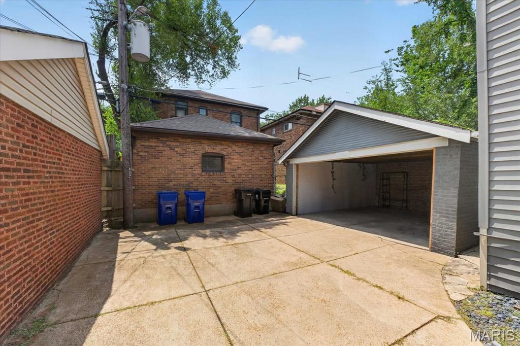 University Park - Residential Income