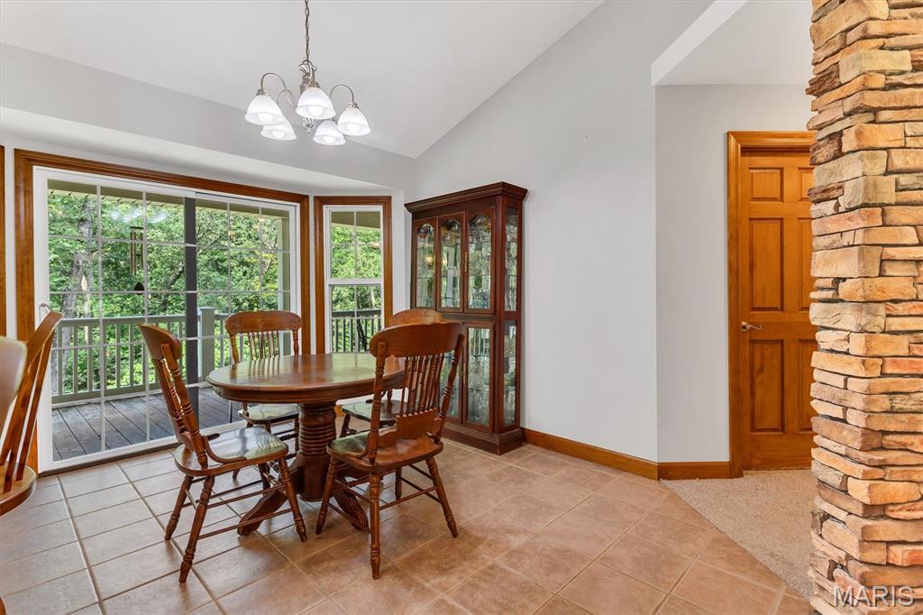 Royal Ridge - Residential