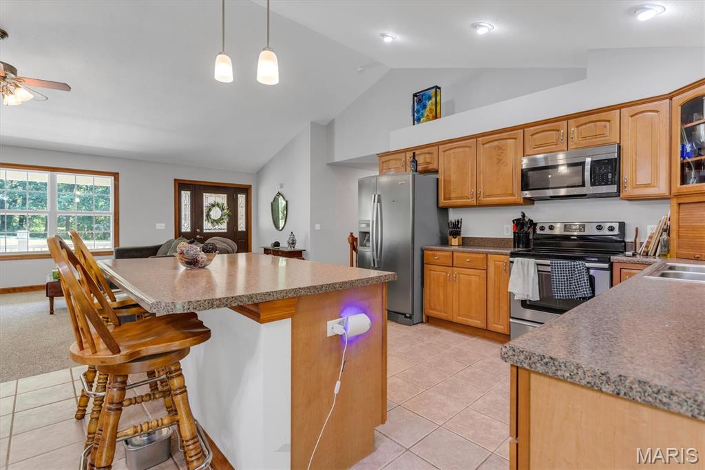 Royal Ridge - Residential