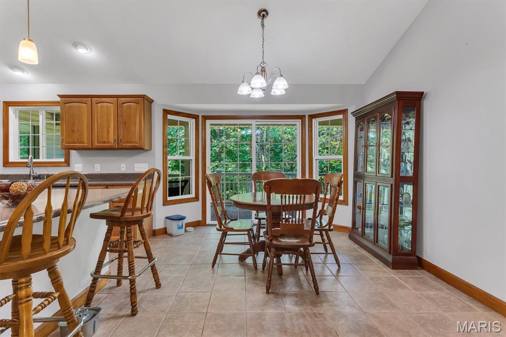 Royal Ridge - Residential