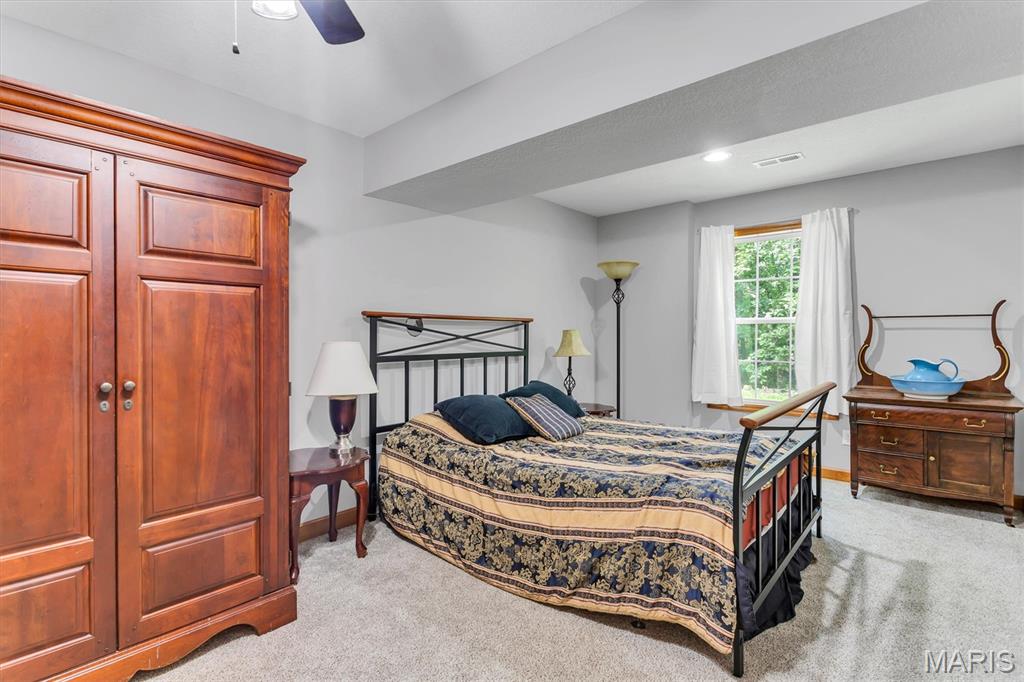 Royal Ridge - Residential