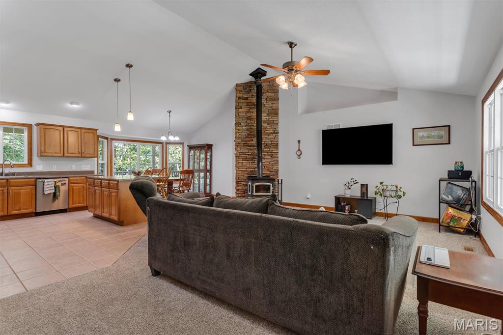 Royal Ridge - Residential