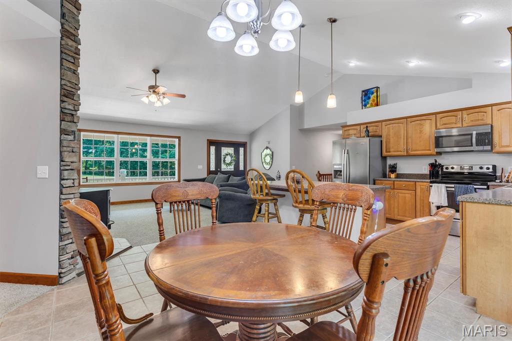 Royal Ridge - Residential