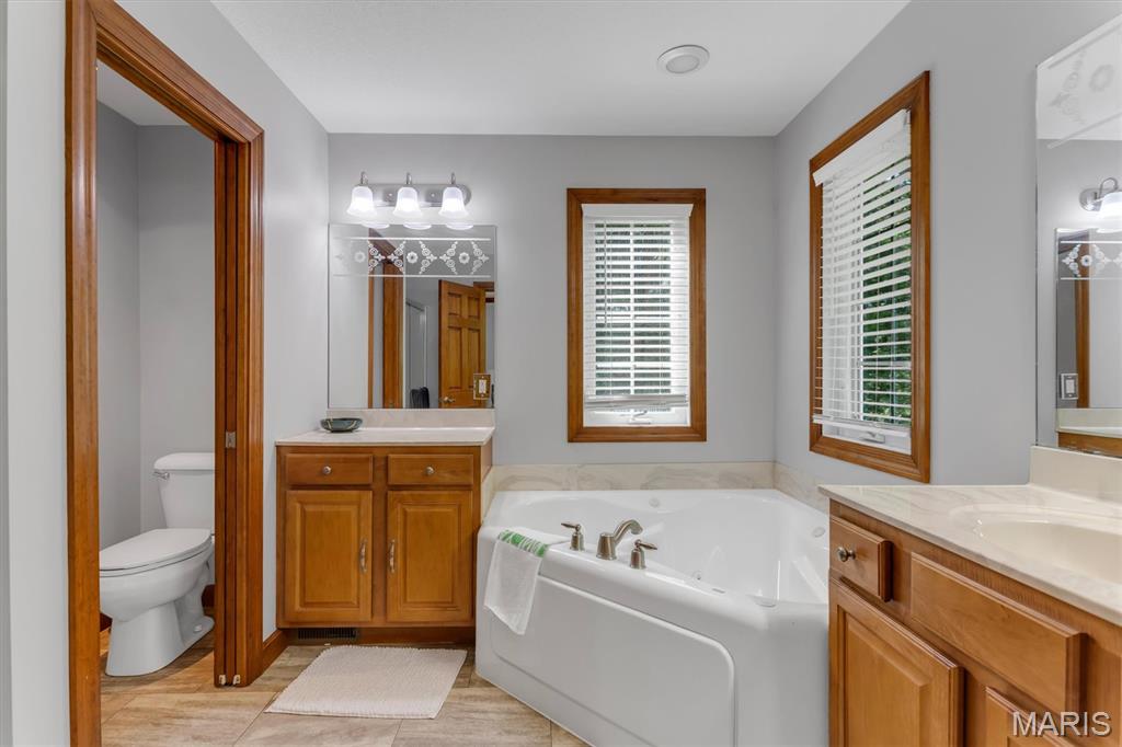 Royal Ridge - Residential
