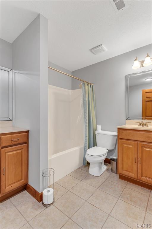 Royal Ridge - Residential