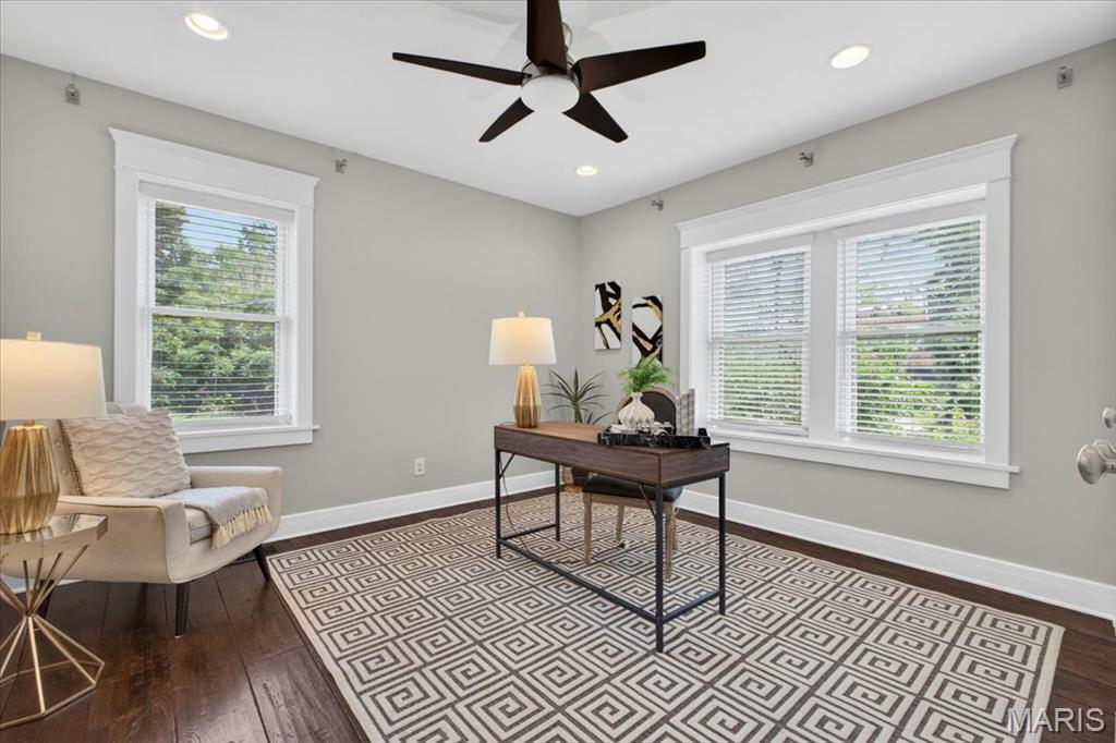 Wydown Forest Court Condo - Residential