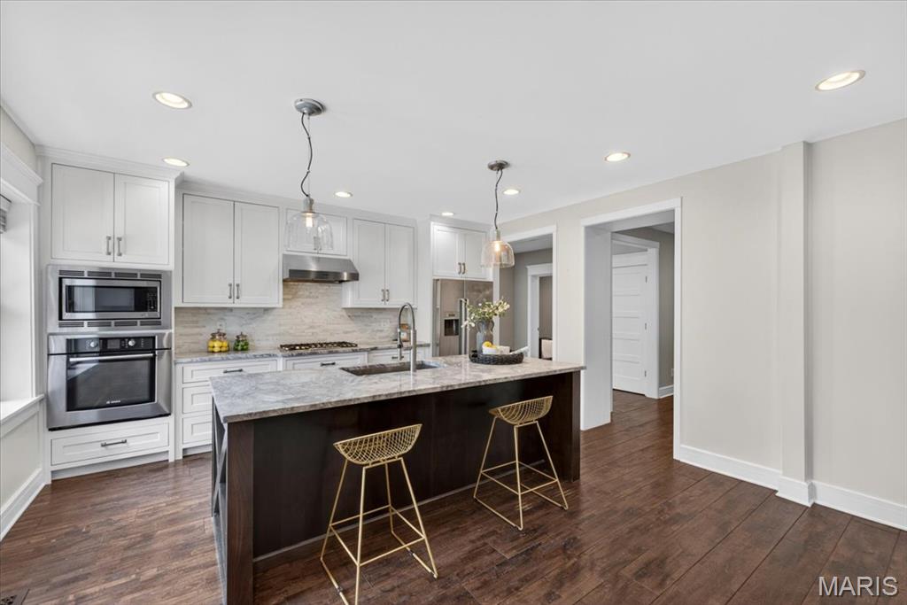 Wydown Forest Court Condo - Residential