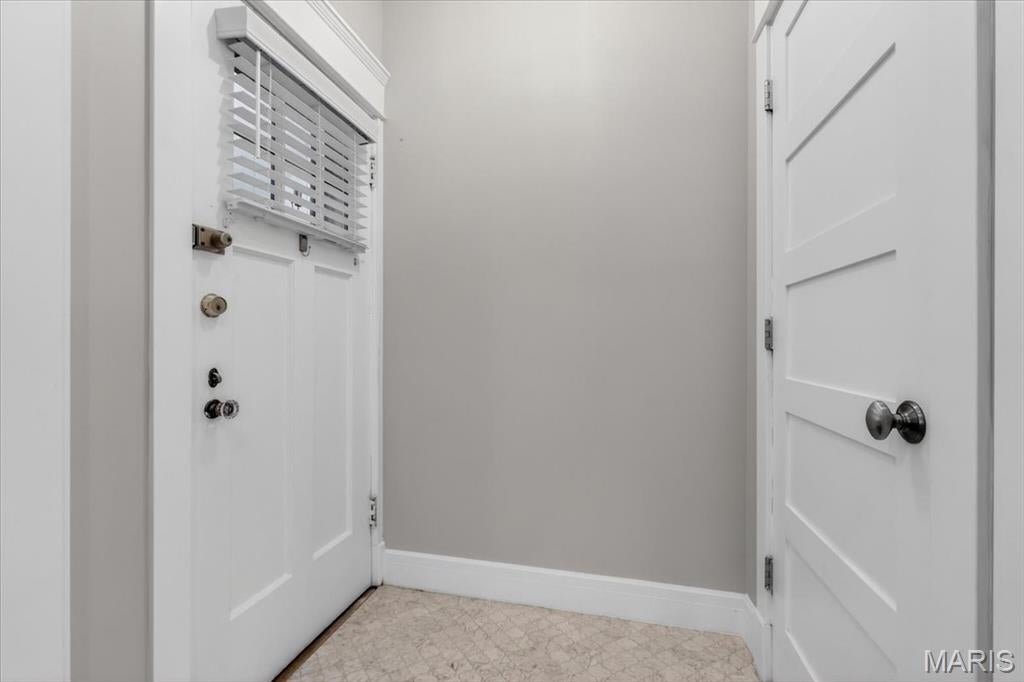 Wydown Forest Court Condo - Residential