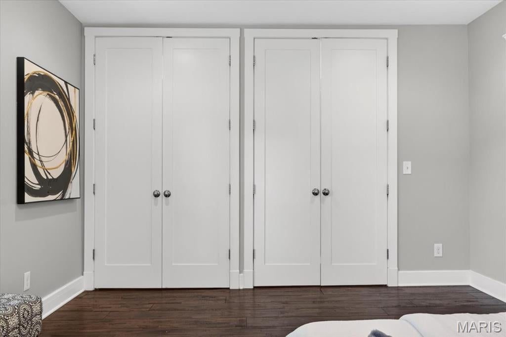 Wydown Forest Court Condo - Residential